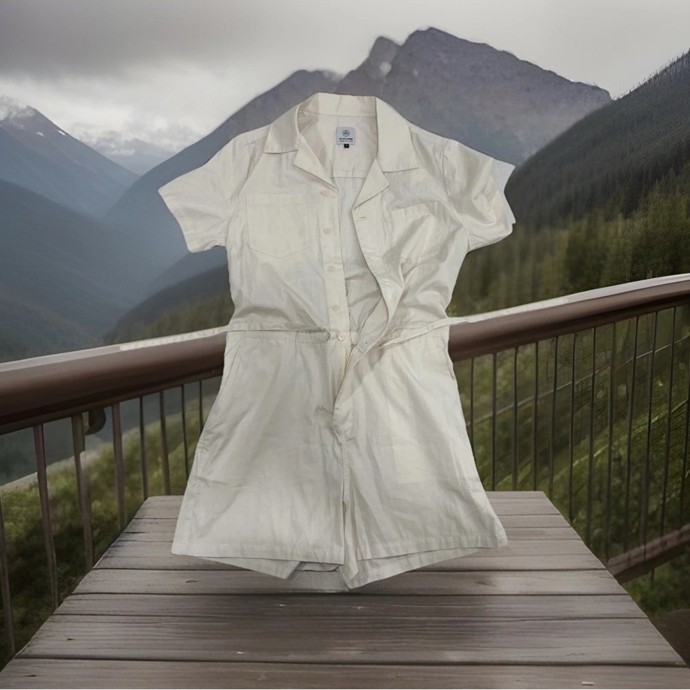 Flylow Romper Women’s Medium Beige Short Sleeve Button Front Belted Cotton